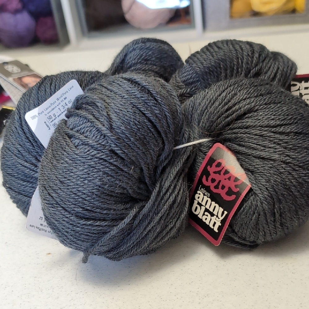 Anny Blatt Gray Yarn Skeins- Set Of -5-NEW